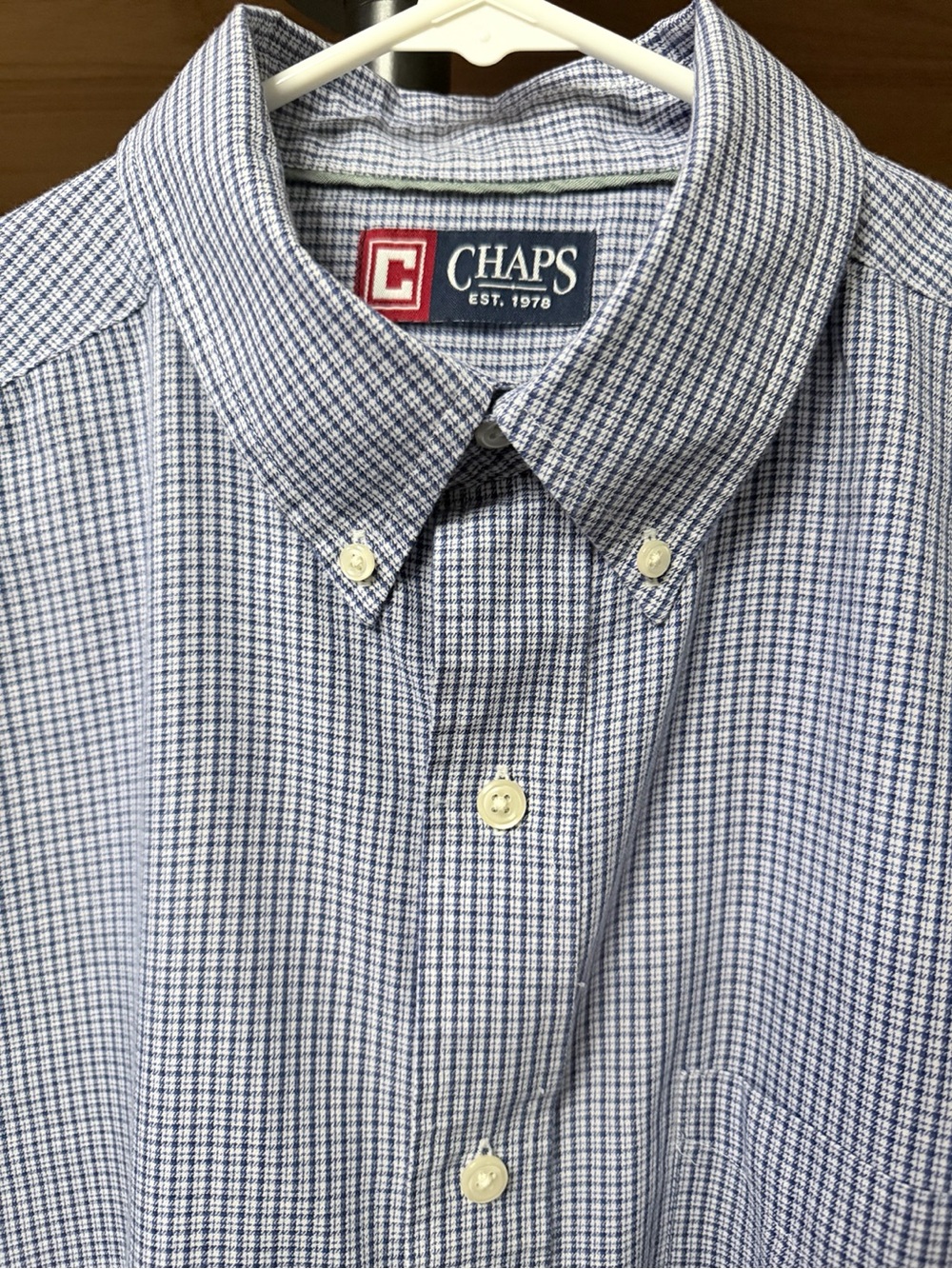 Chaps Men’s Medium Blue White Micro Check Long Sleeve Button-Down Shirt - Picture 4 of 5